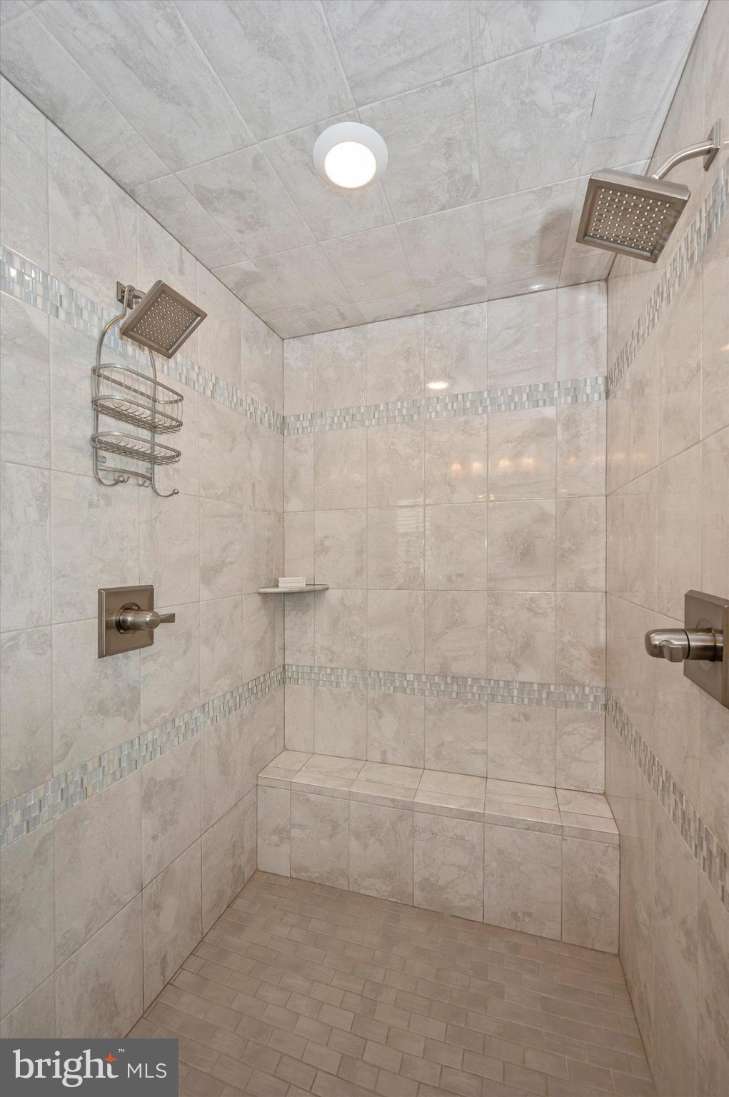 URBANA VILLAS - Residential