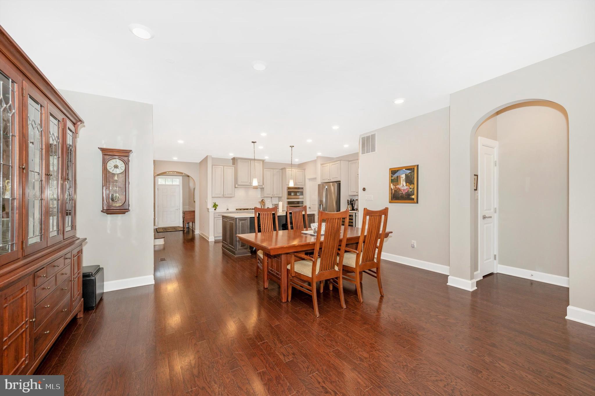 URBANA VILLAS - Residential