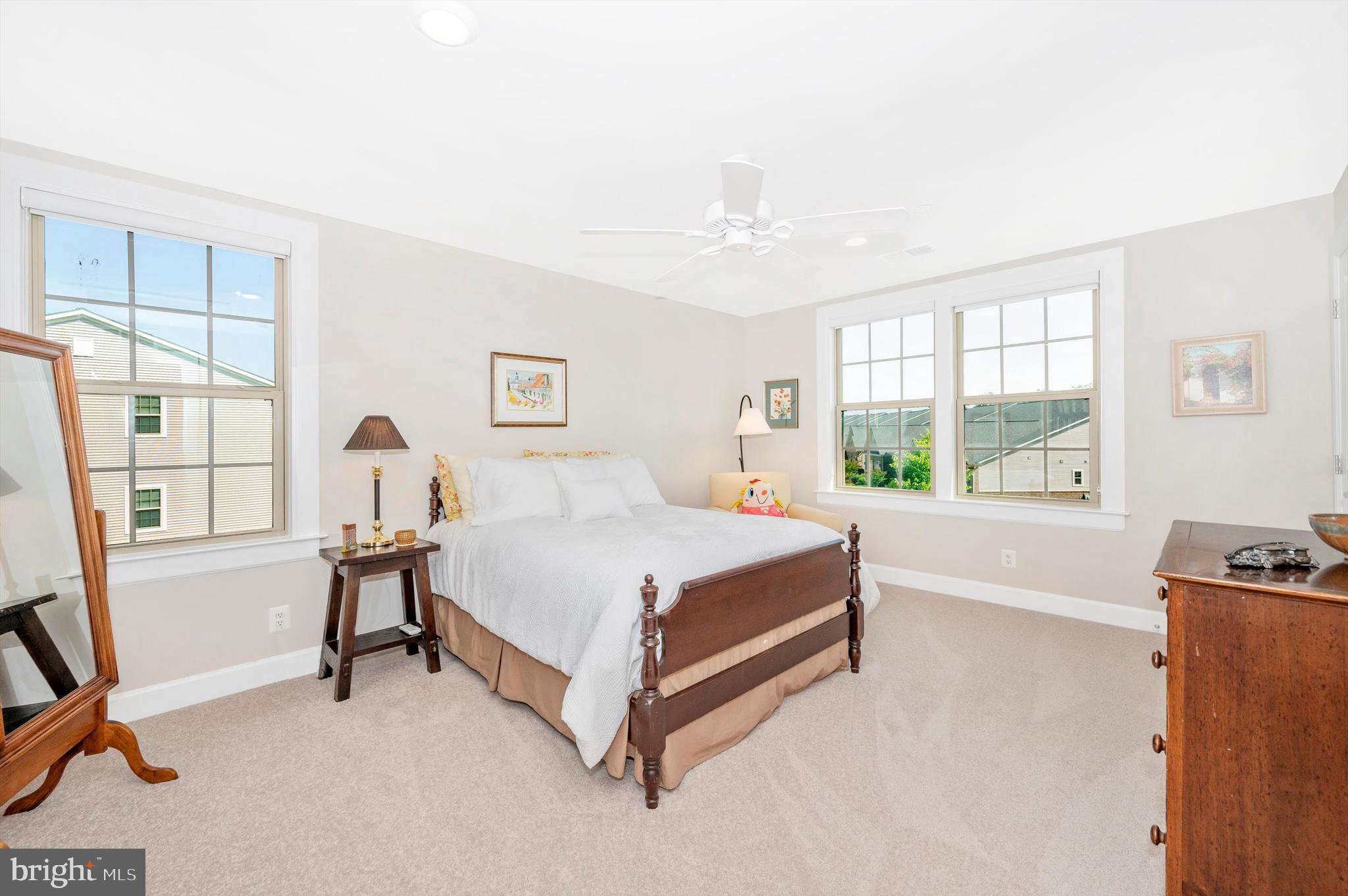 URBANA VILLAS - Residential