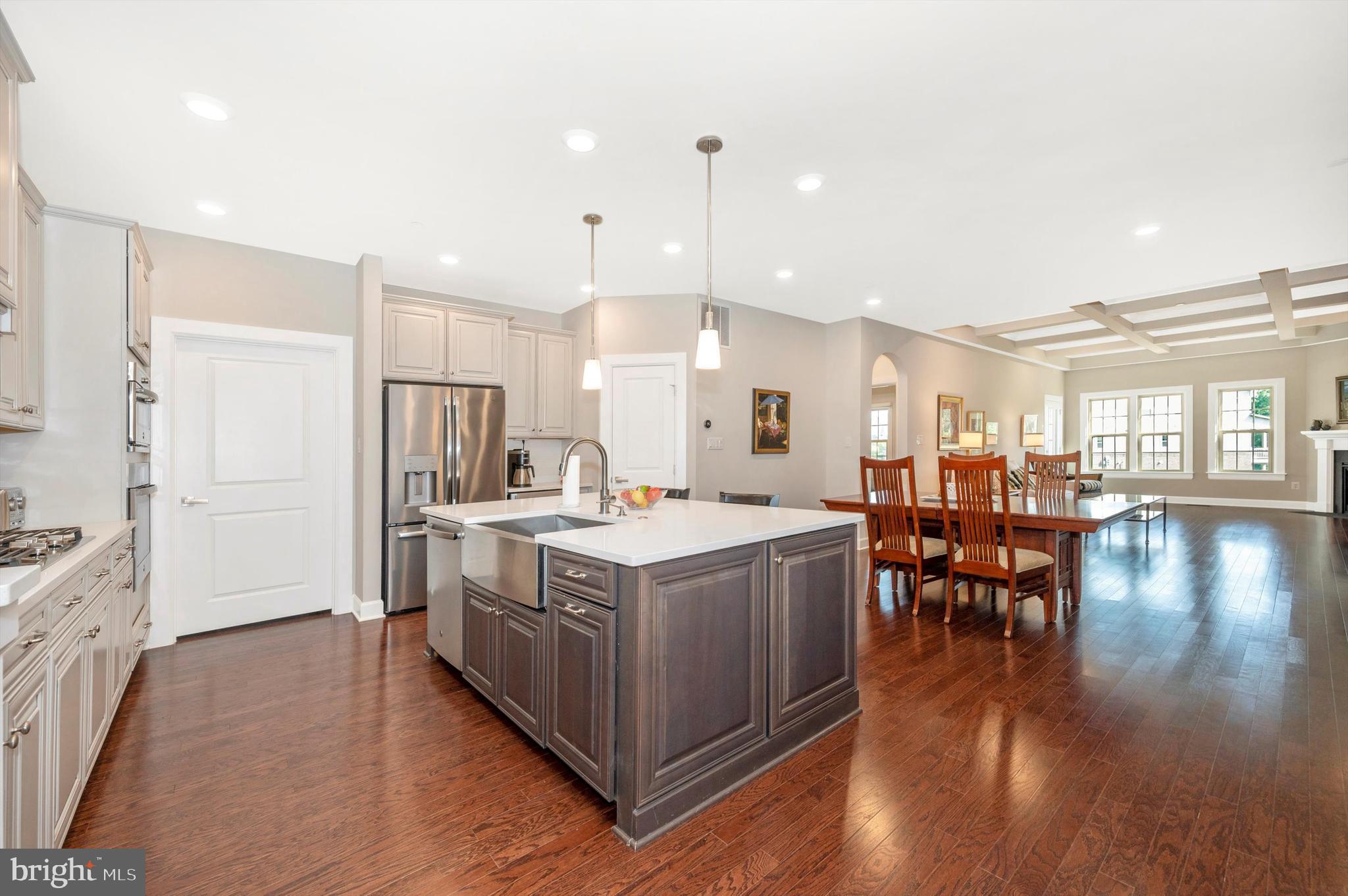 URBANA VILLAS - Residential