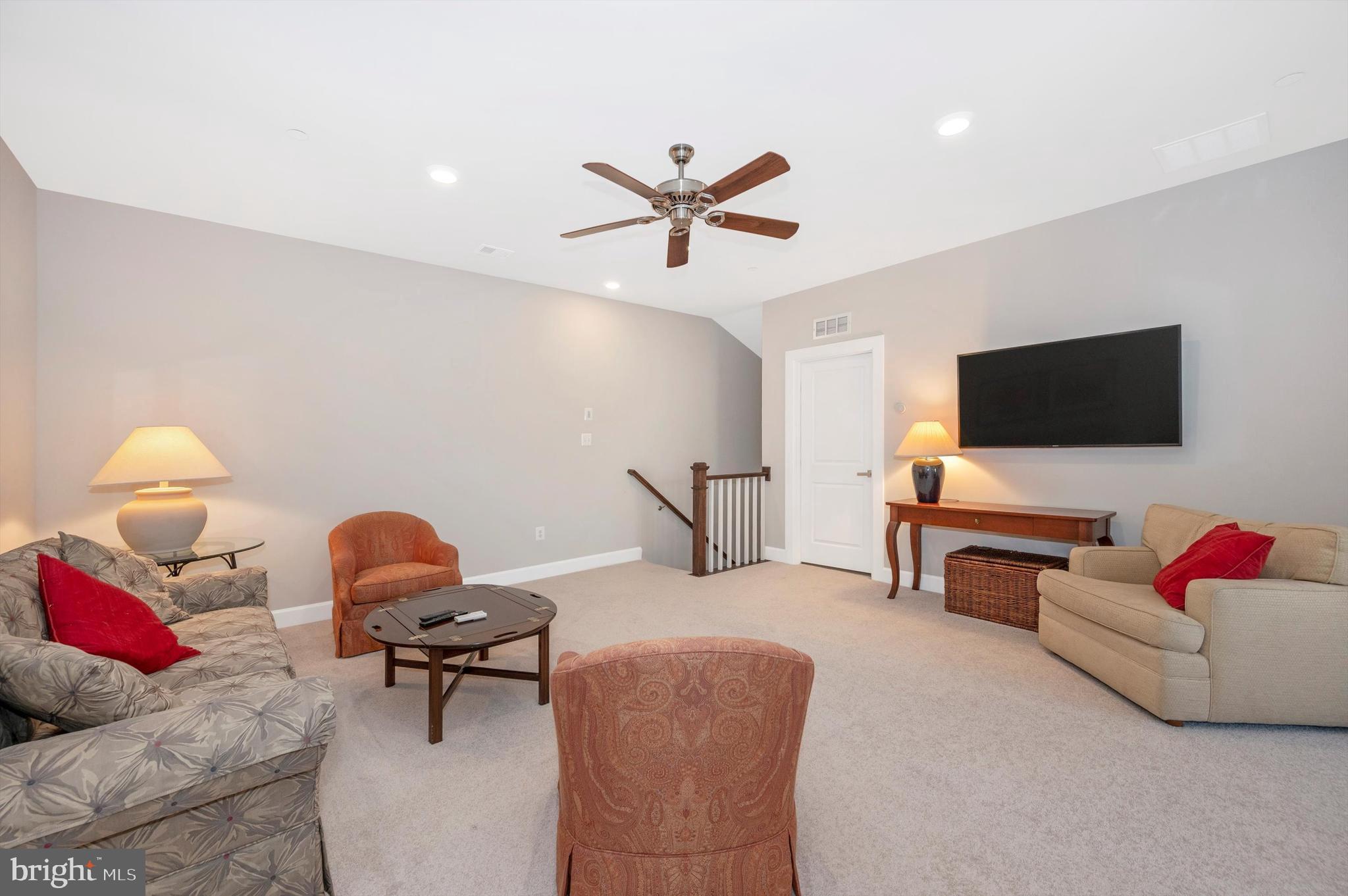 URBANA VILLAS - Residential