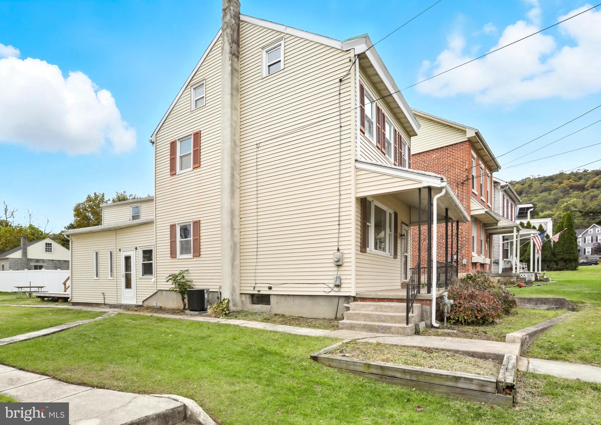 3024 OLEY TURNPIKE ROAD