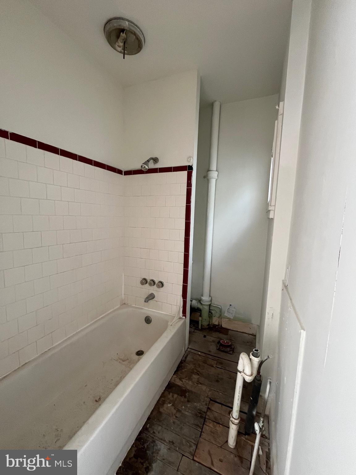 EAST BALTIMORE MIDWAY - Residential