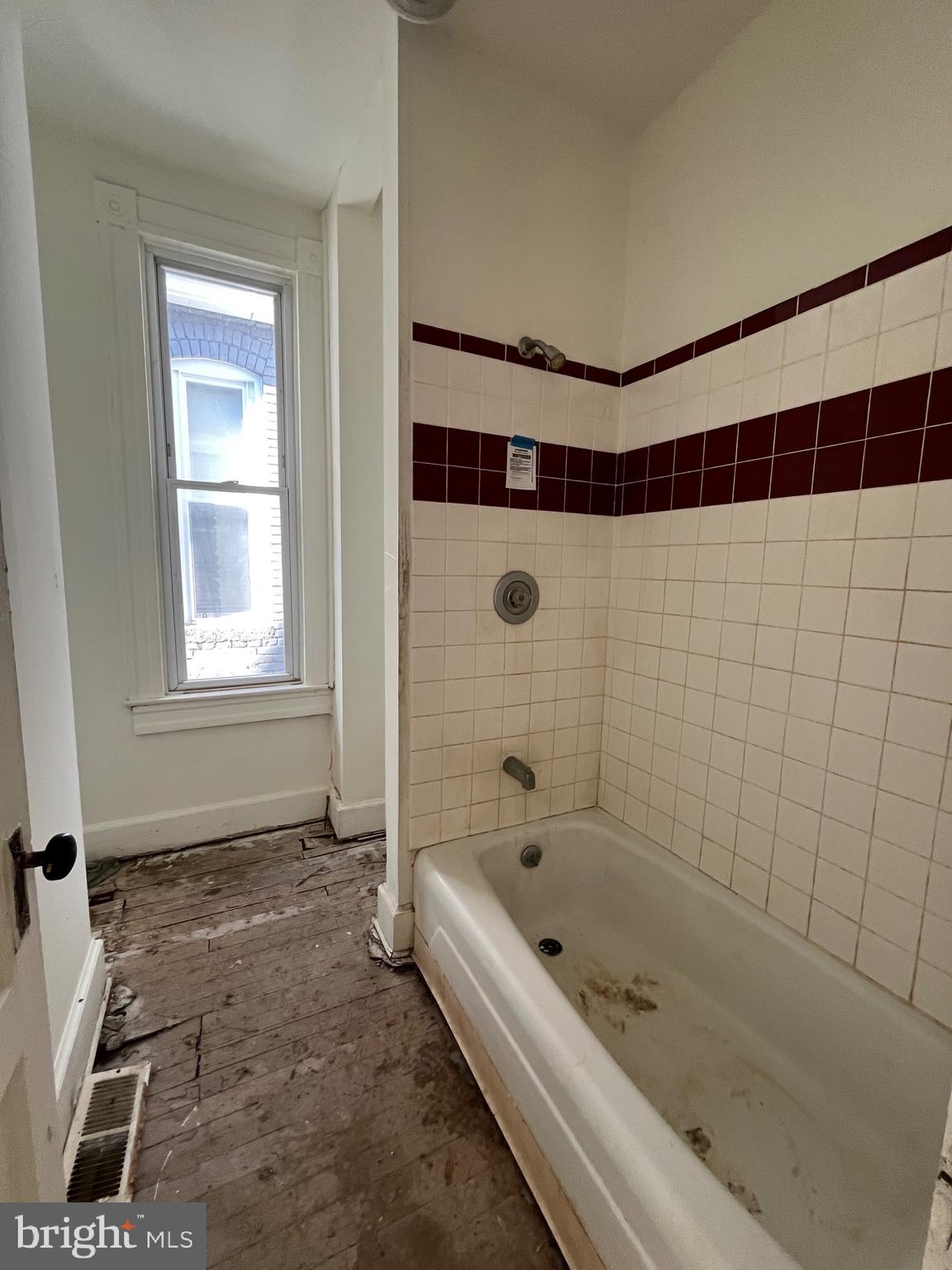 EAST BALTIMORE MIDWAY - Residential