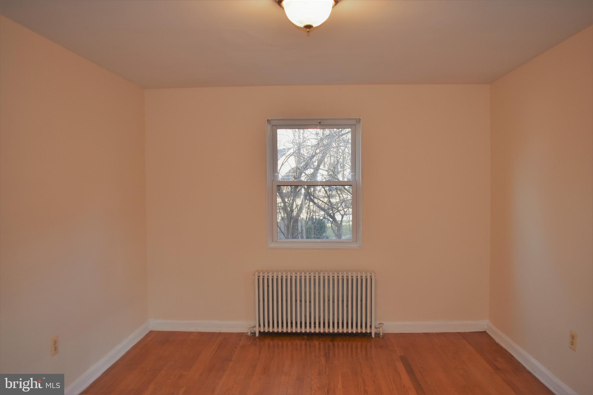 FOREST HILLS - Residential Lease