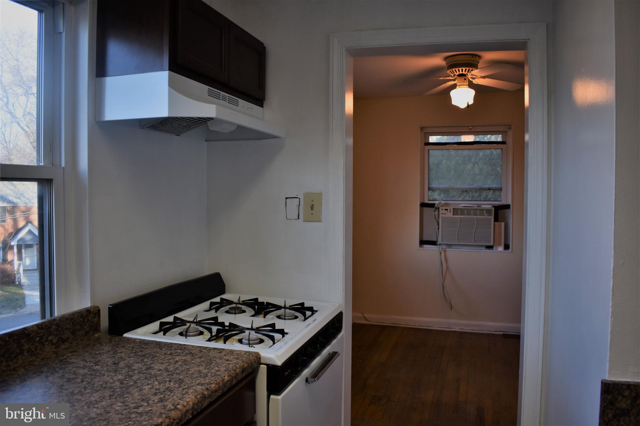 FOREST HILLS - Residential Lease