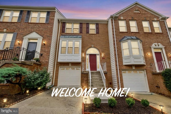 2106 BOBBYBER DR, VIENNA, VA 22182 - Image f11e2547589b6ce82ca4e132e929ecfe/3516612042