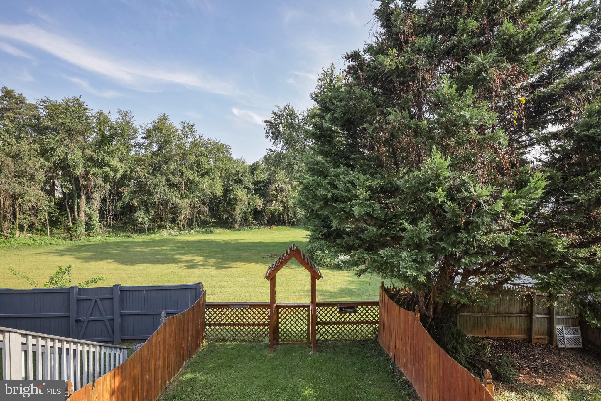 SATYR WOODS - Residential Lease