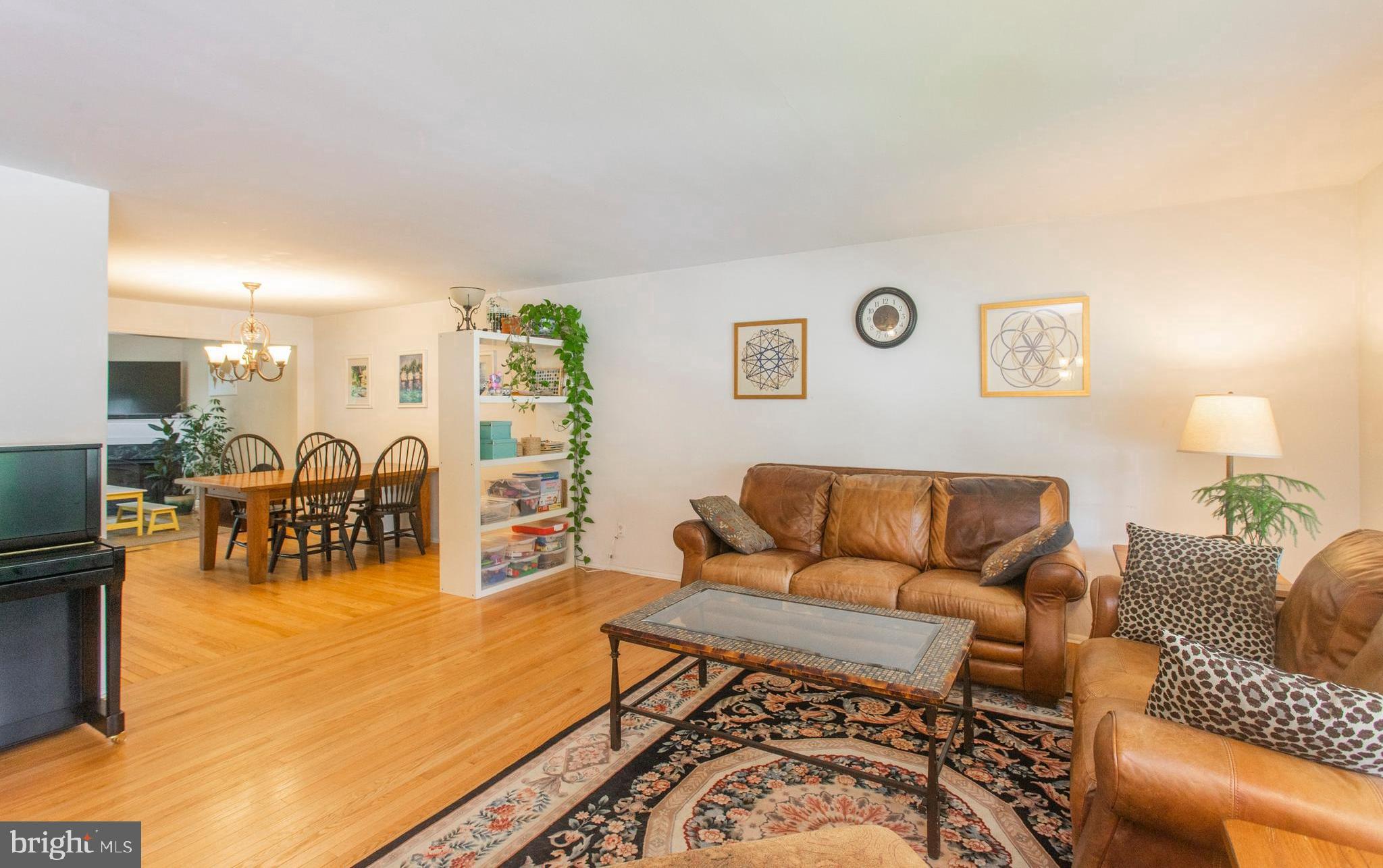 PADDOCK FARMS - Residential