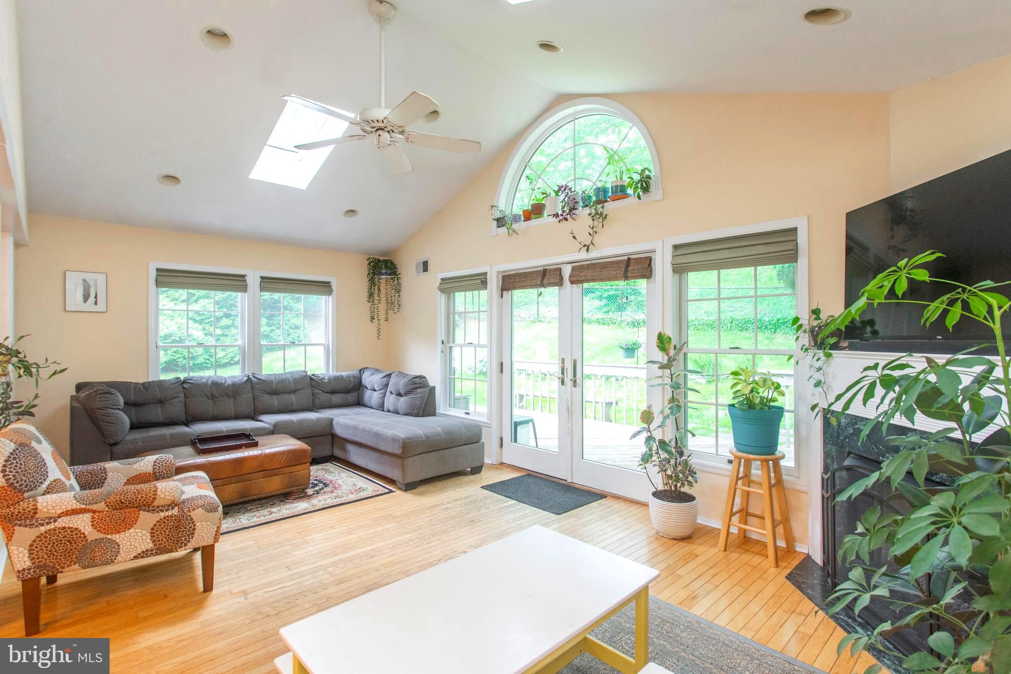 PADDOCK FARMS - Residential