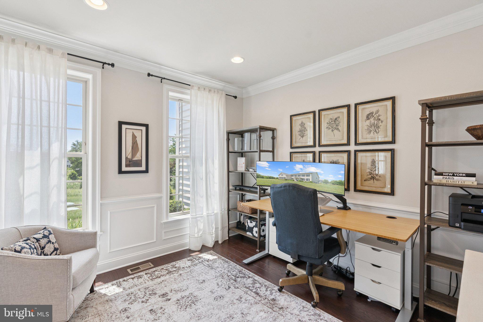 LAYTONSVILLE TOWN - Residential