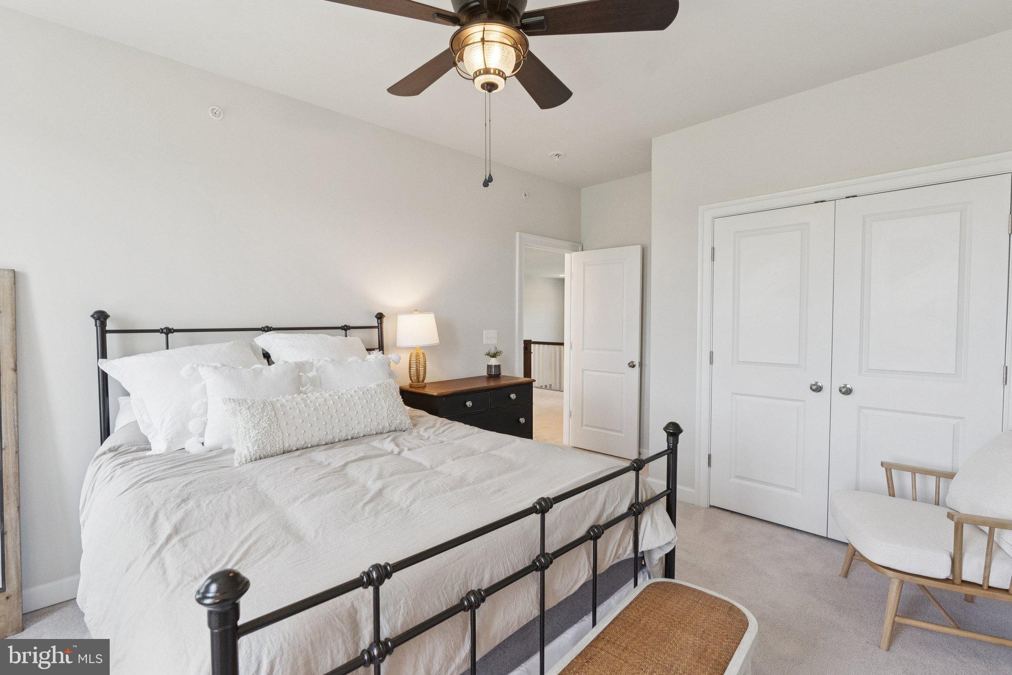 LAYTONSVILLE TOWN - Residential