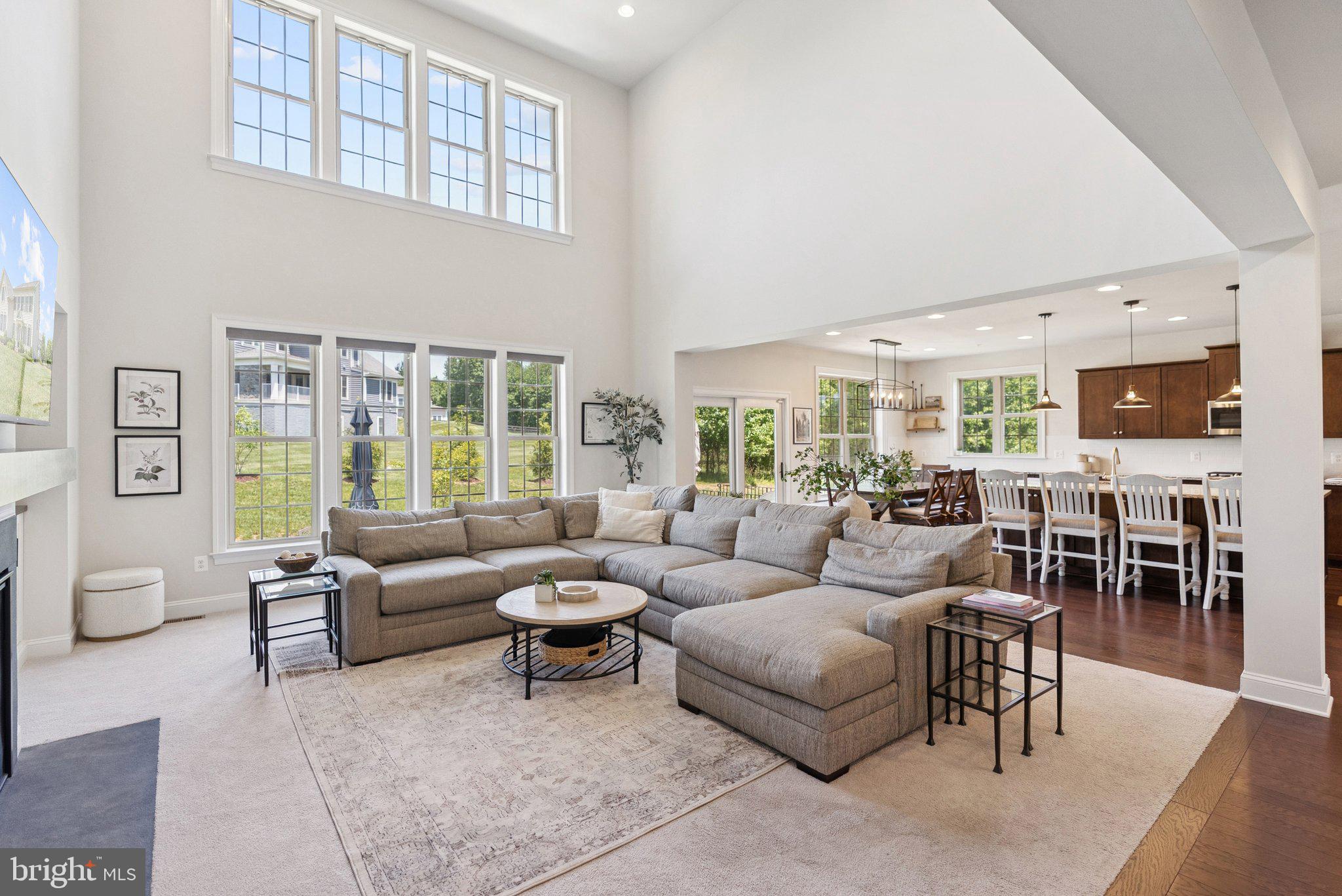 LAYTONSVILLE TOWN - Residential