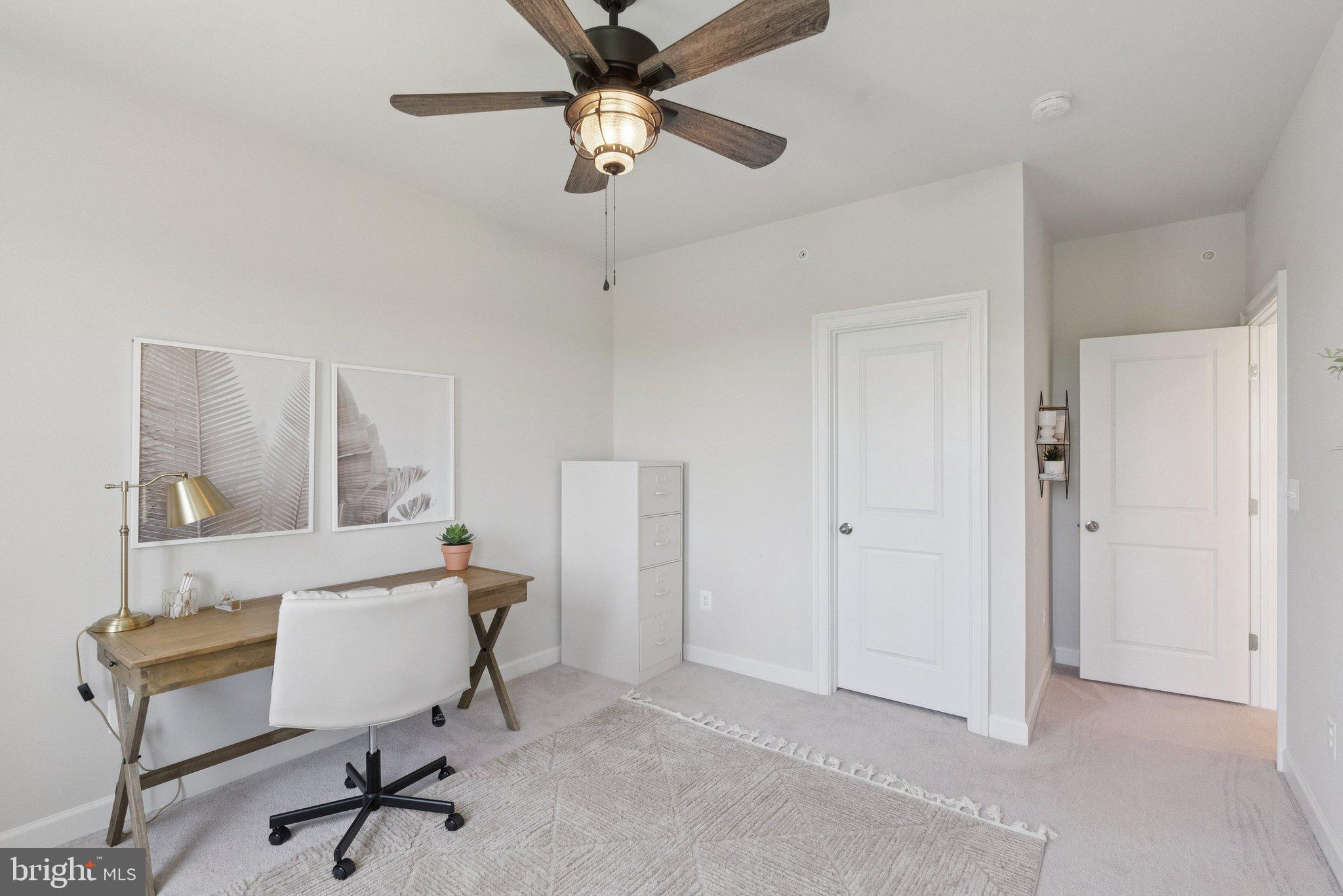 LAYTONSVILLE TOWN - Residential