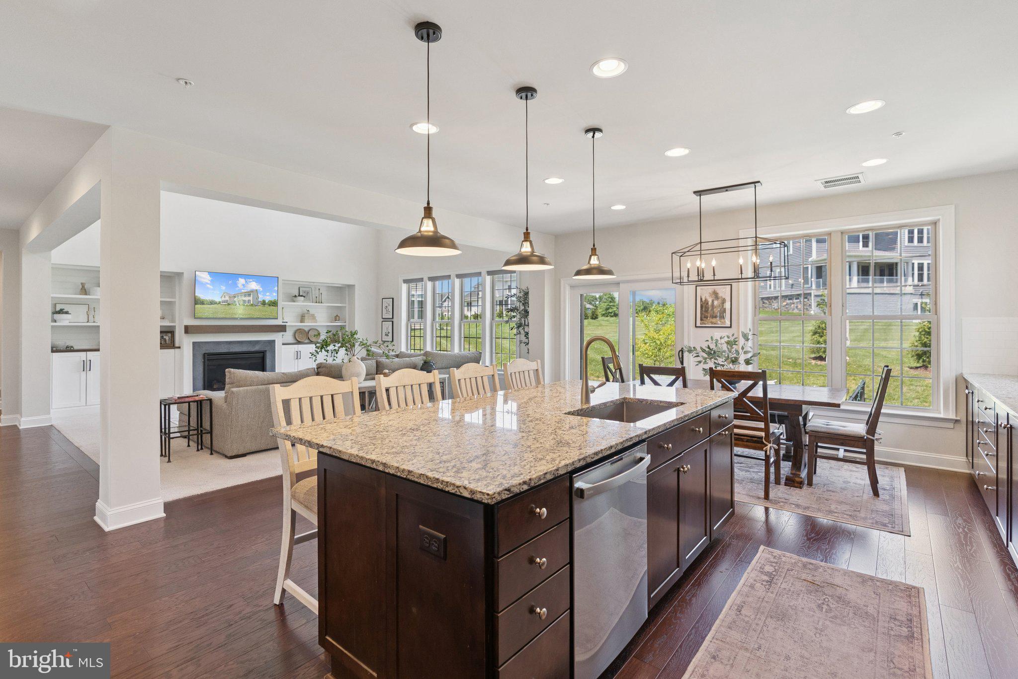 LAYTONSVILLE TOWN - Residential