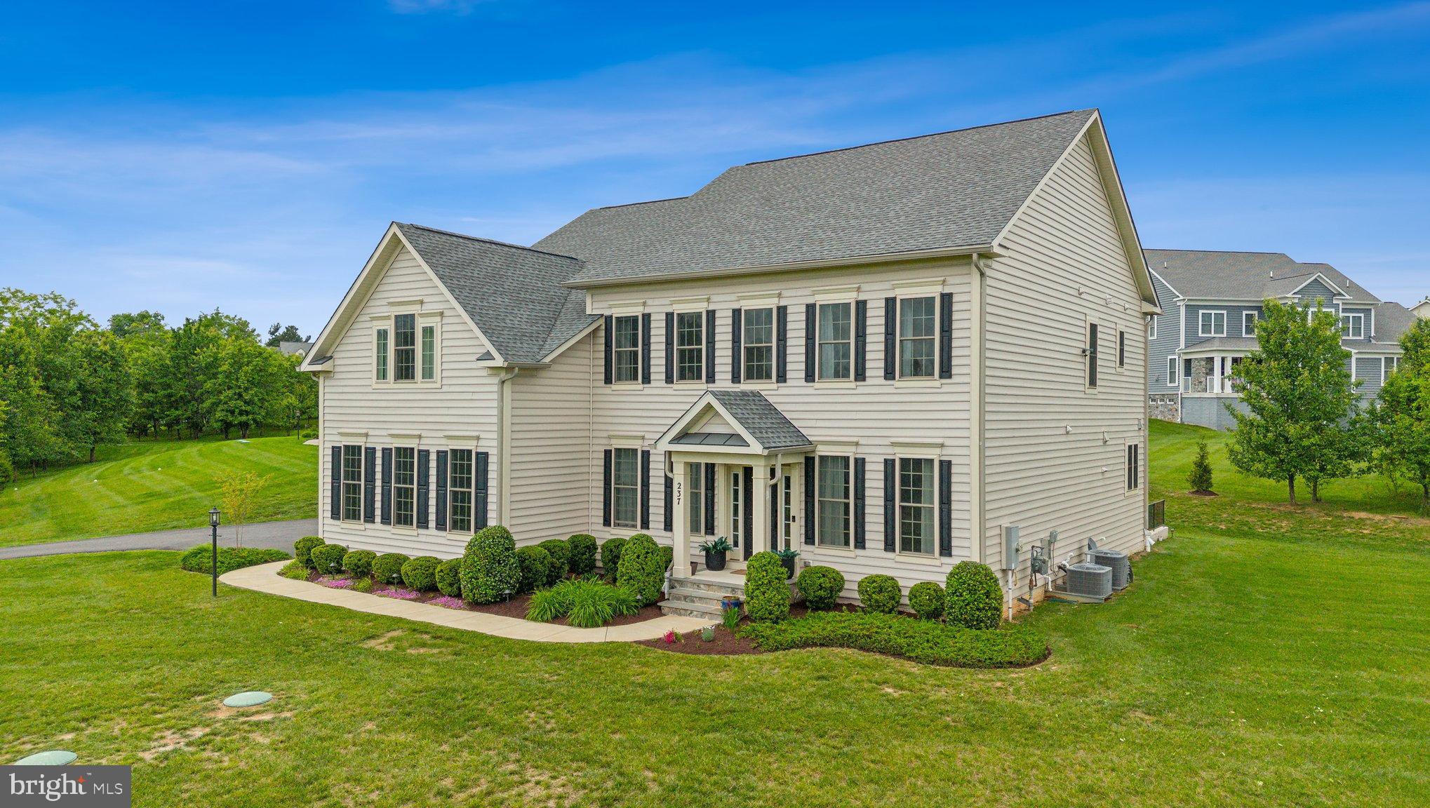 LAYTONSVILLE TOWN - Residential