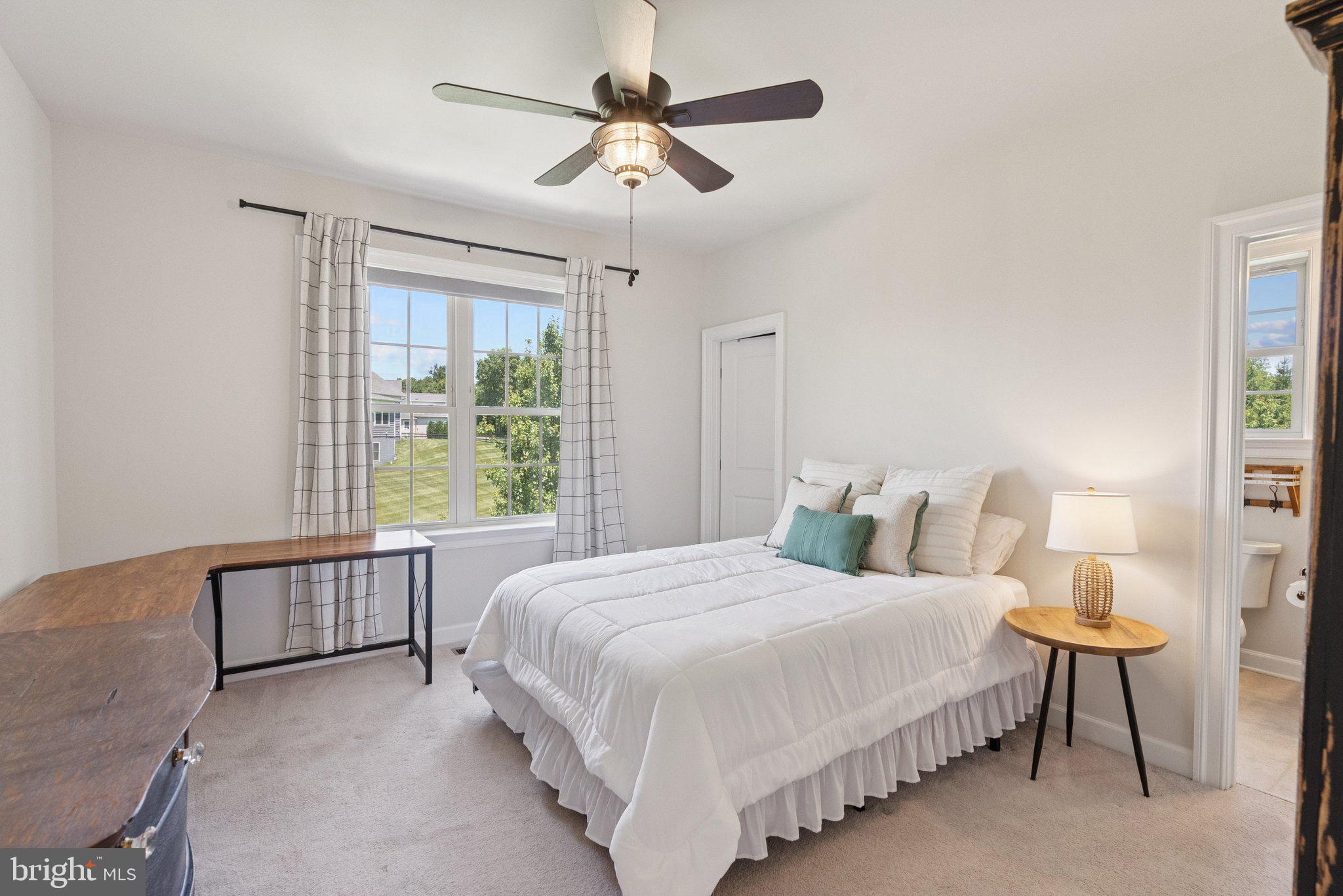 LAYTONSVILLE TOWN - Residential