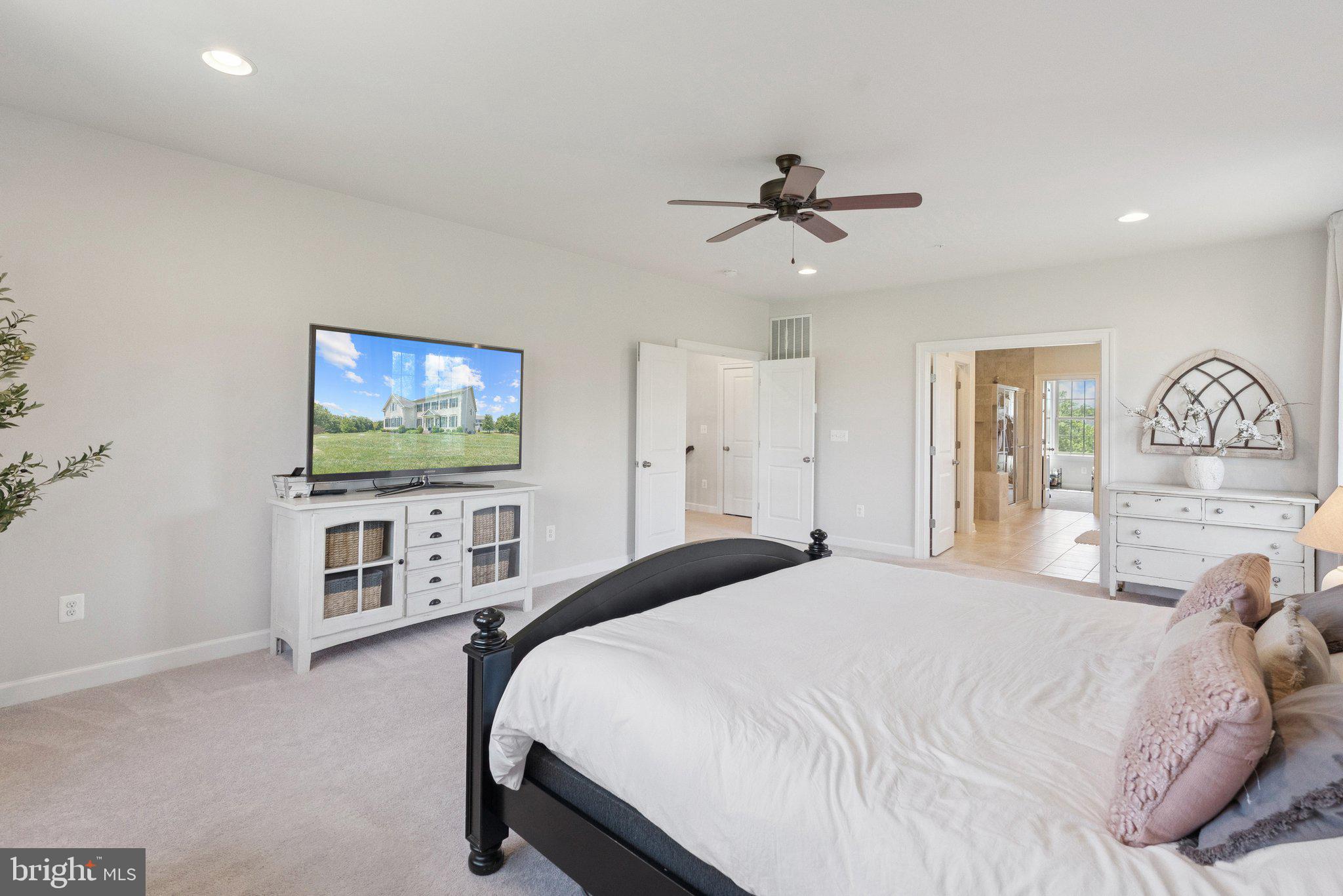 LAYTONSVILLE TOWN - Residential