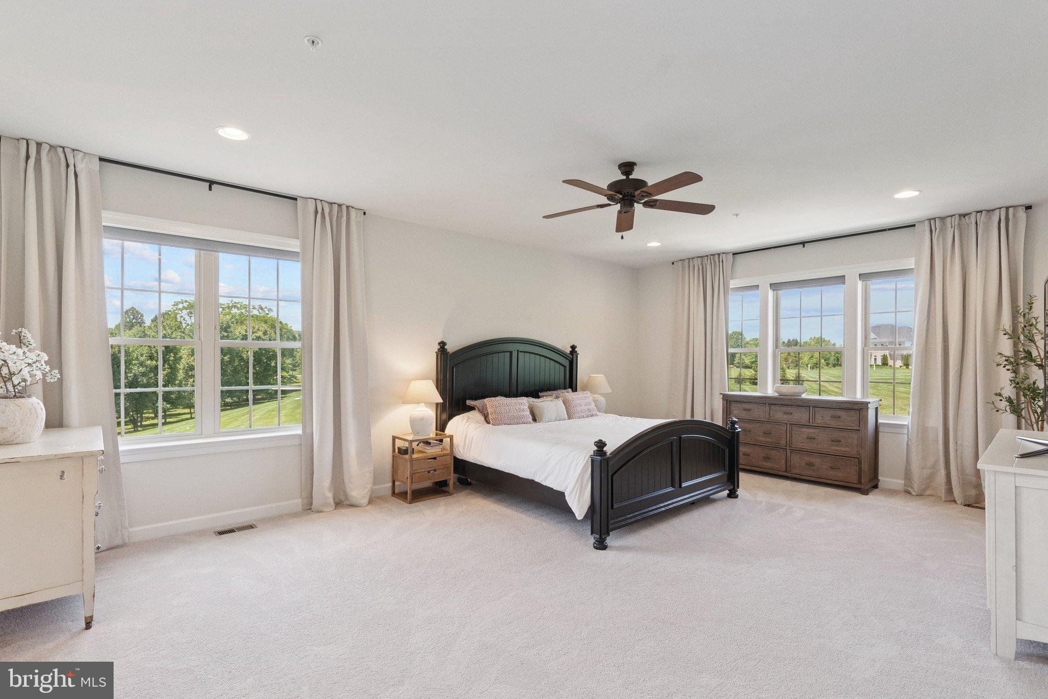 LAYTONSVILLE TOWN - Residential