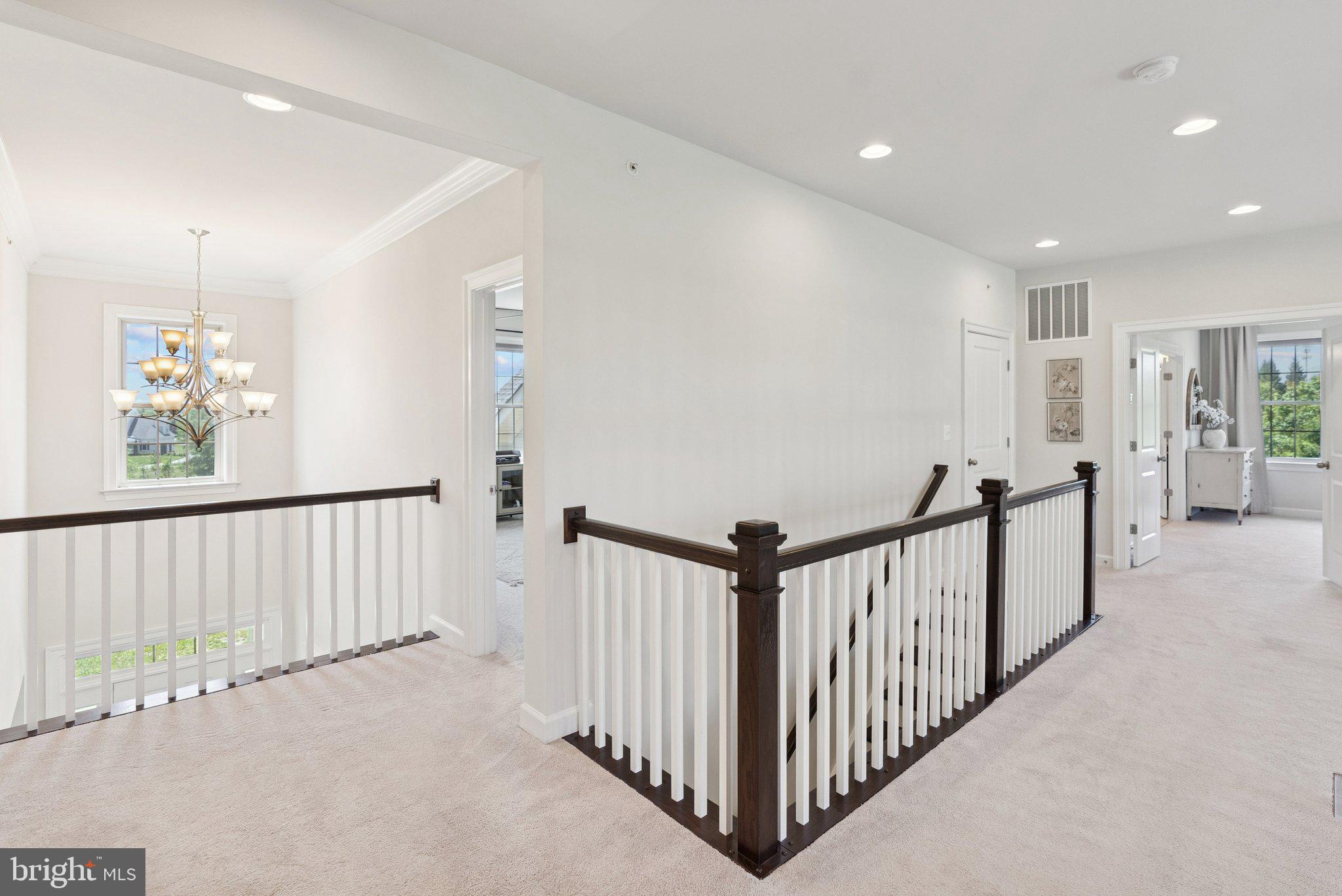 LAYTONSVILLE TOWN - Residential