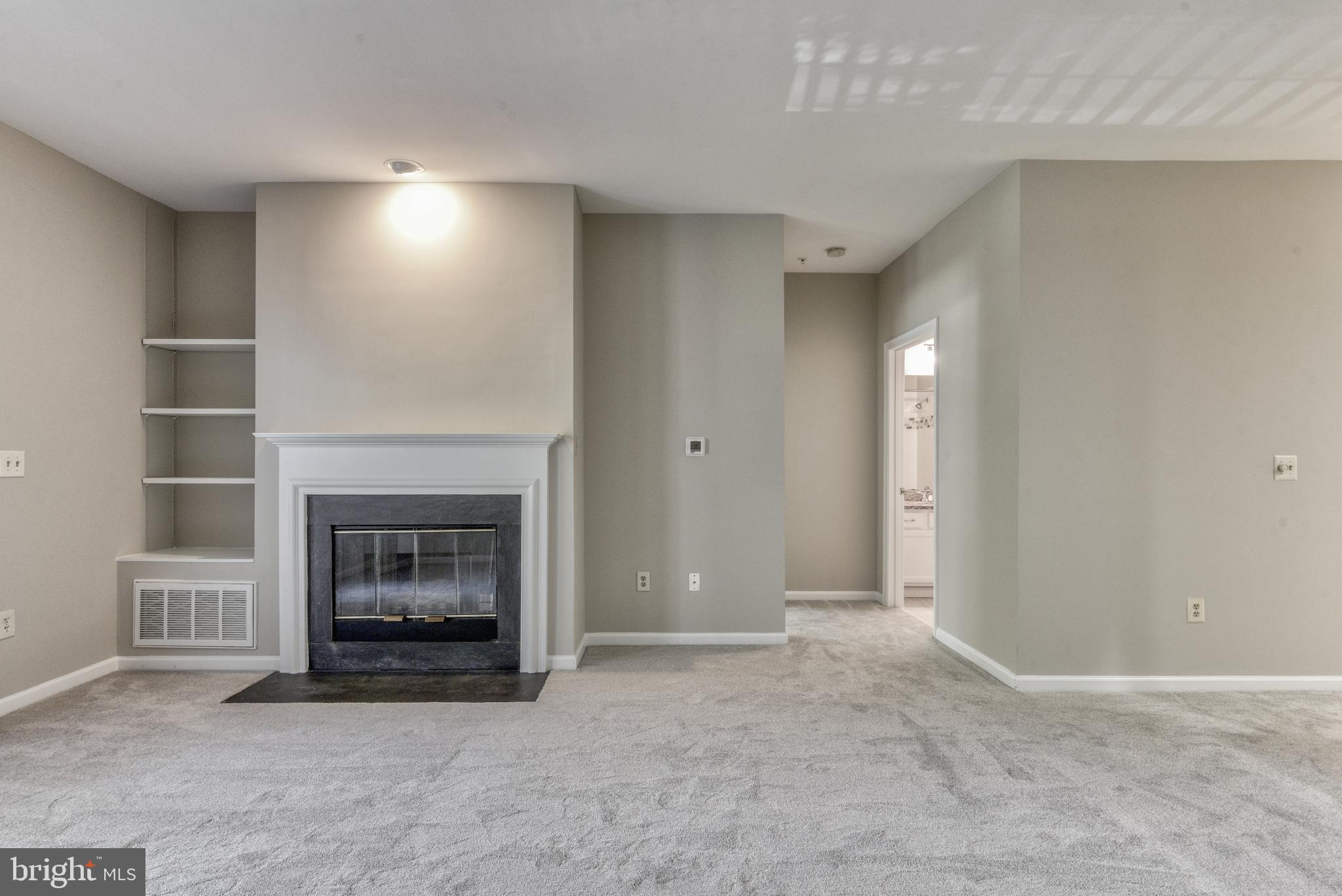 OAK PARK CONDO - Residential