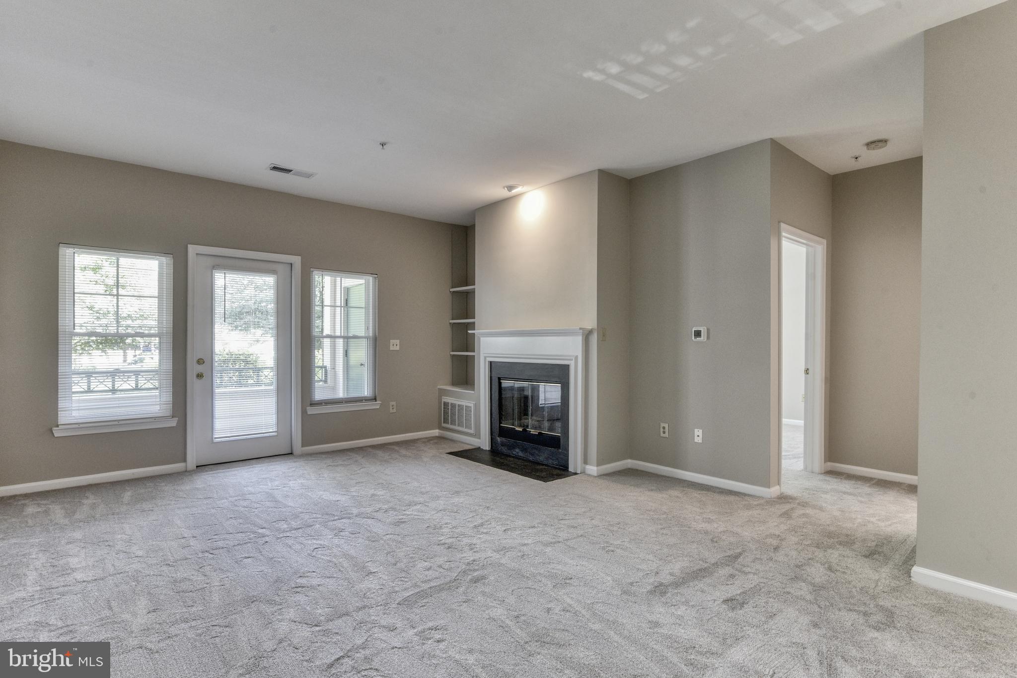 OAK PARK CONDO - Residential