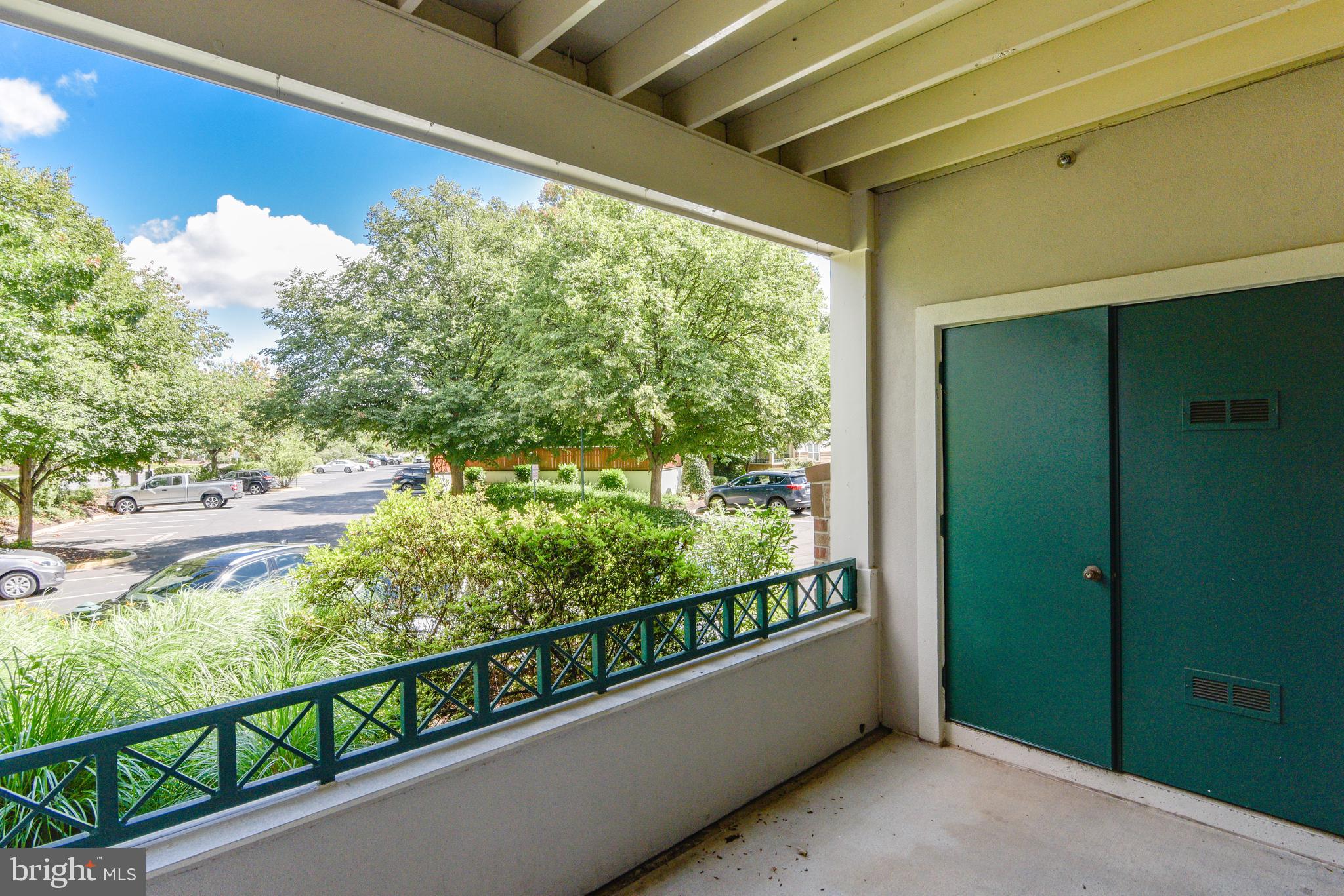 OAK PARK CONDO - Residential