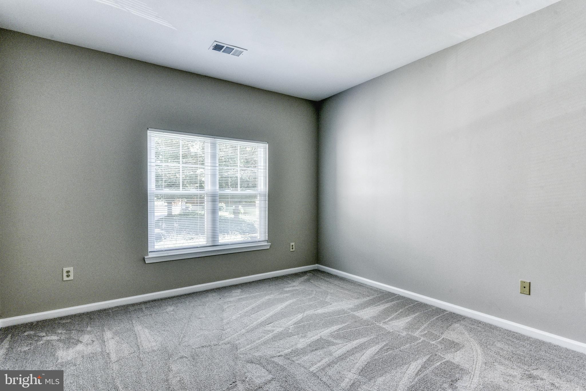 OAK PARK CONDO - Residential