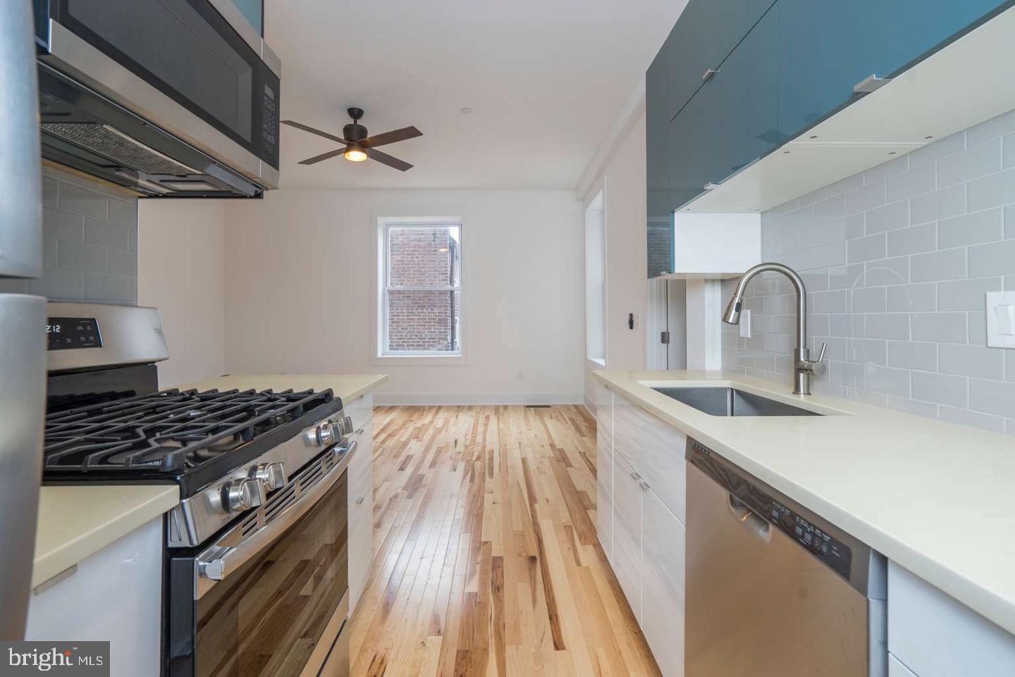 4813-15 CHESTER AVENUE