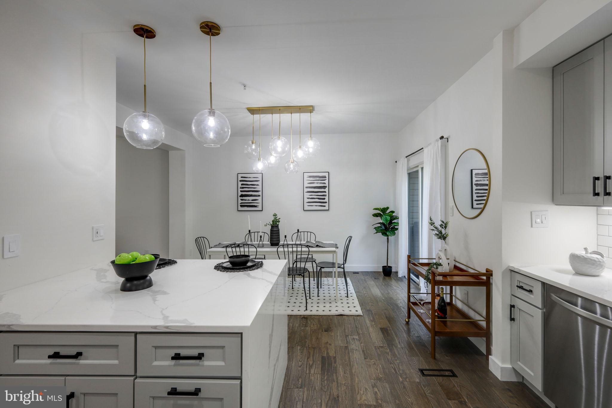 POTOMAC OAKS - Residential