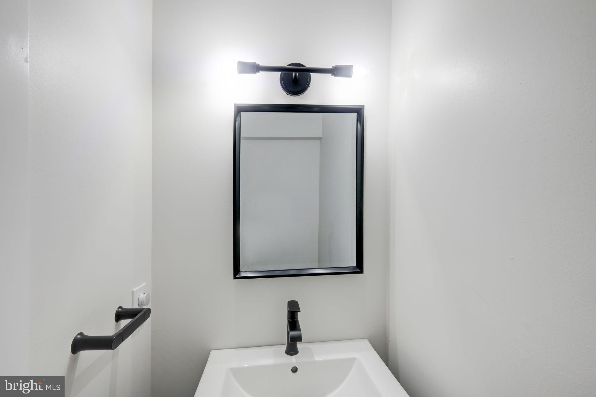 POTOMAC OAKS - Residential