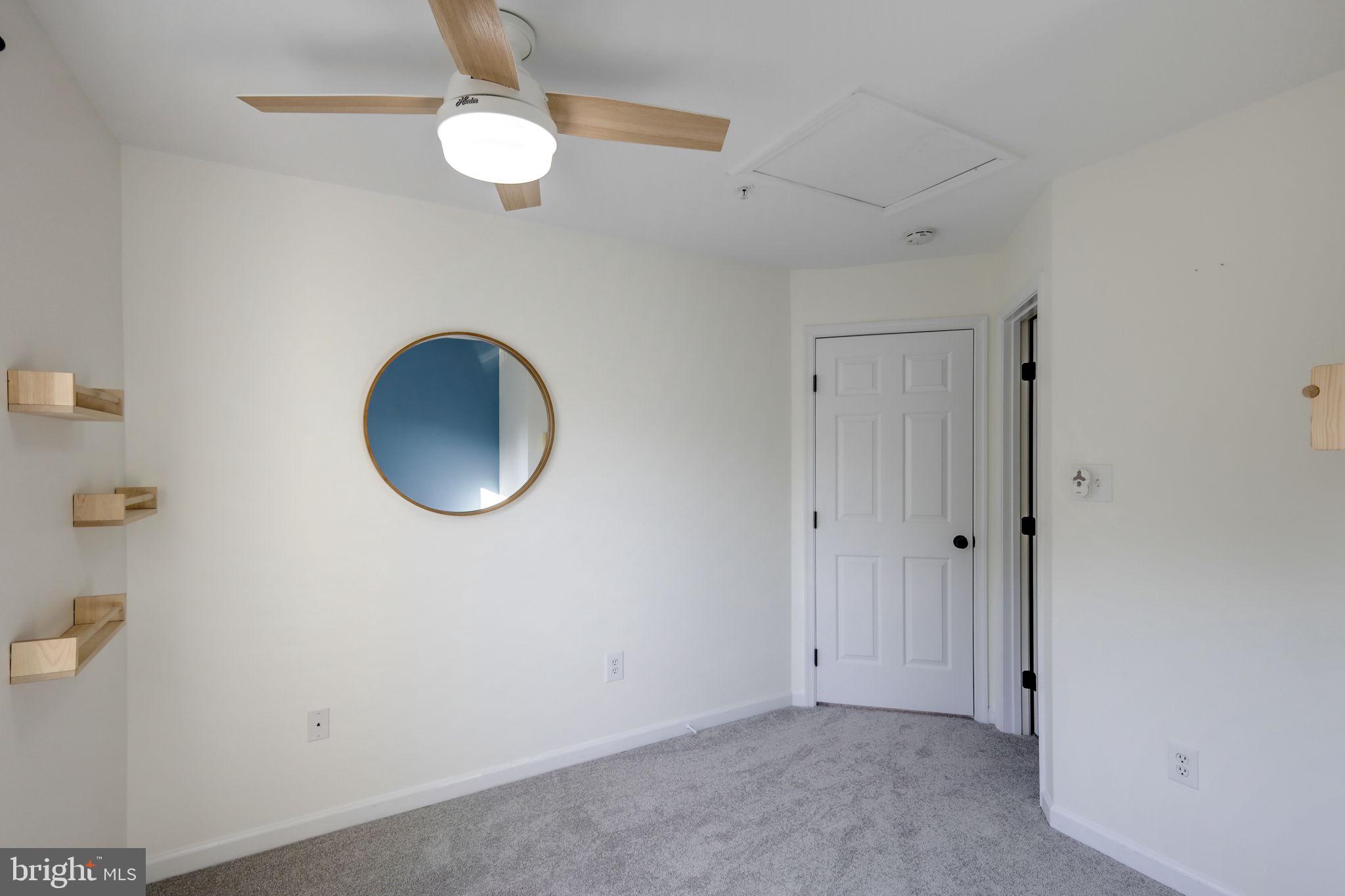 POTOMAC OAKS - Residential