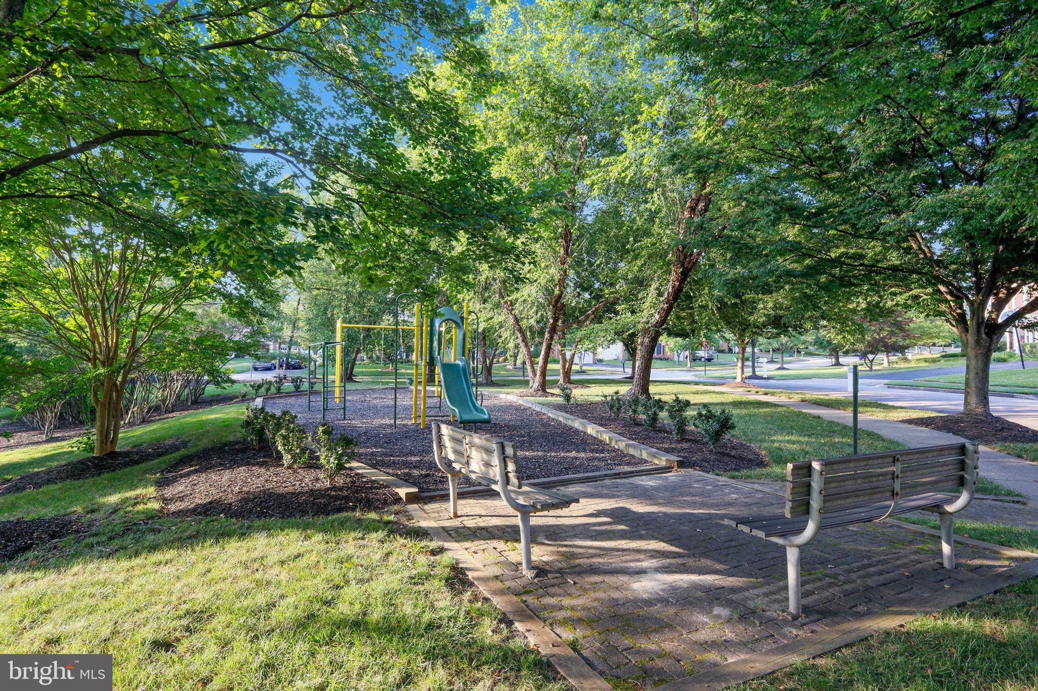 POTOMAC OAKS - Residential