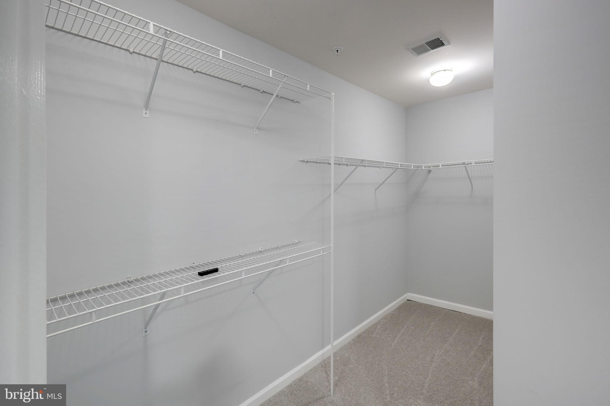 POTOMAC OAKS - Residential