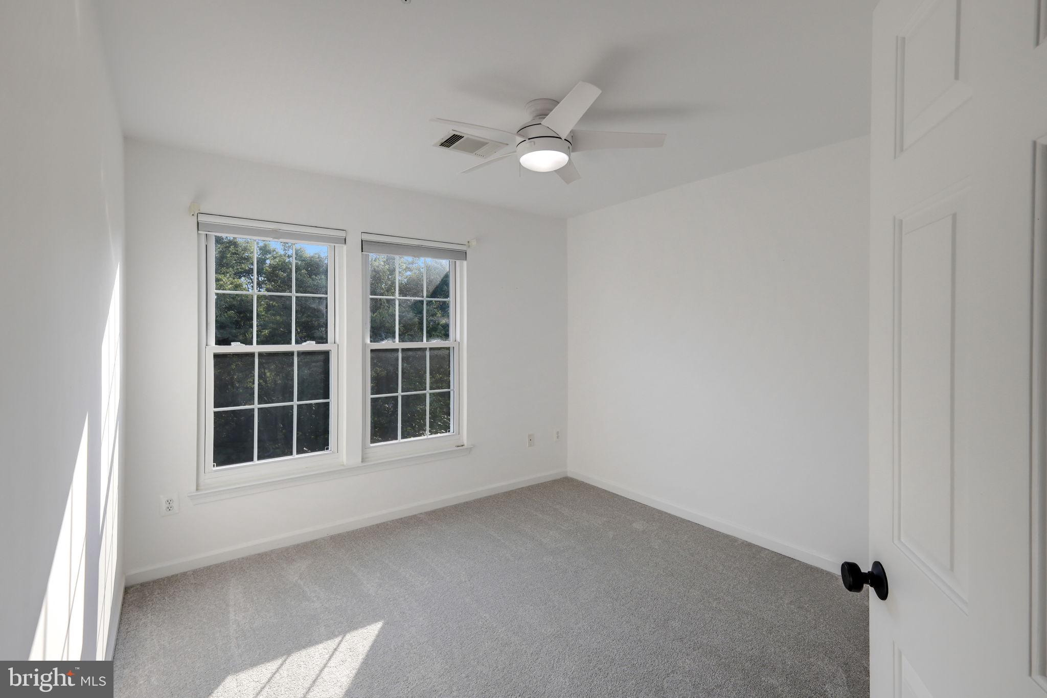 POTOMAC OAKS - Residential