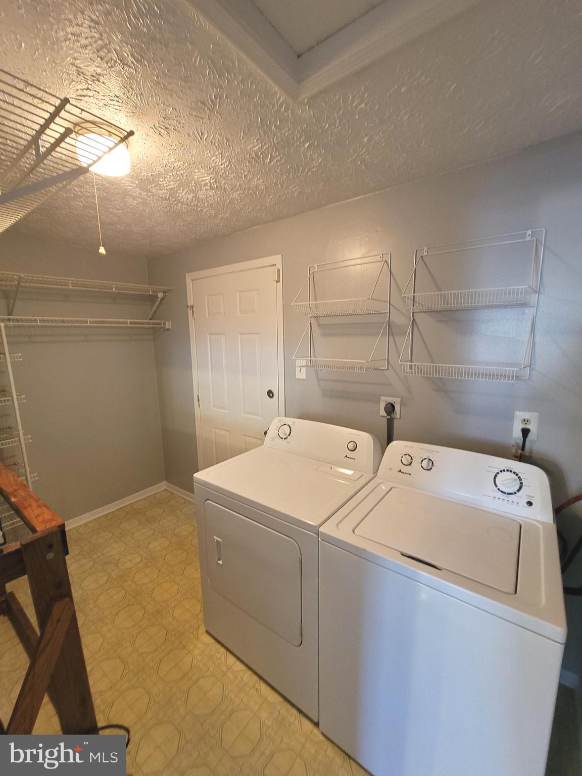 GLENN DALE ESTATES - Residential Lease