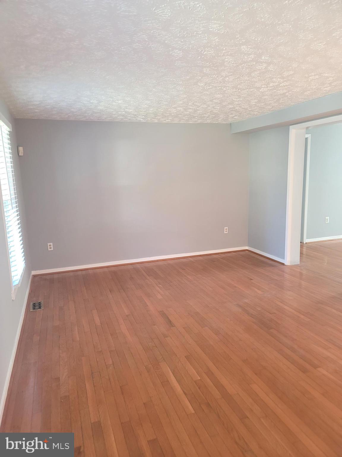 GLENN DALE ESTATES - Residential Lease