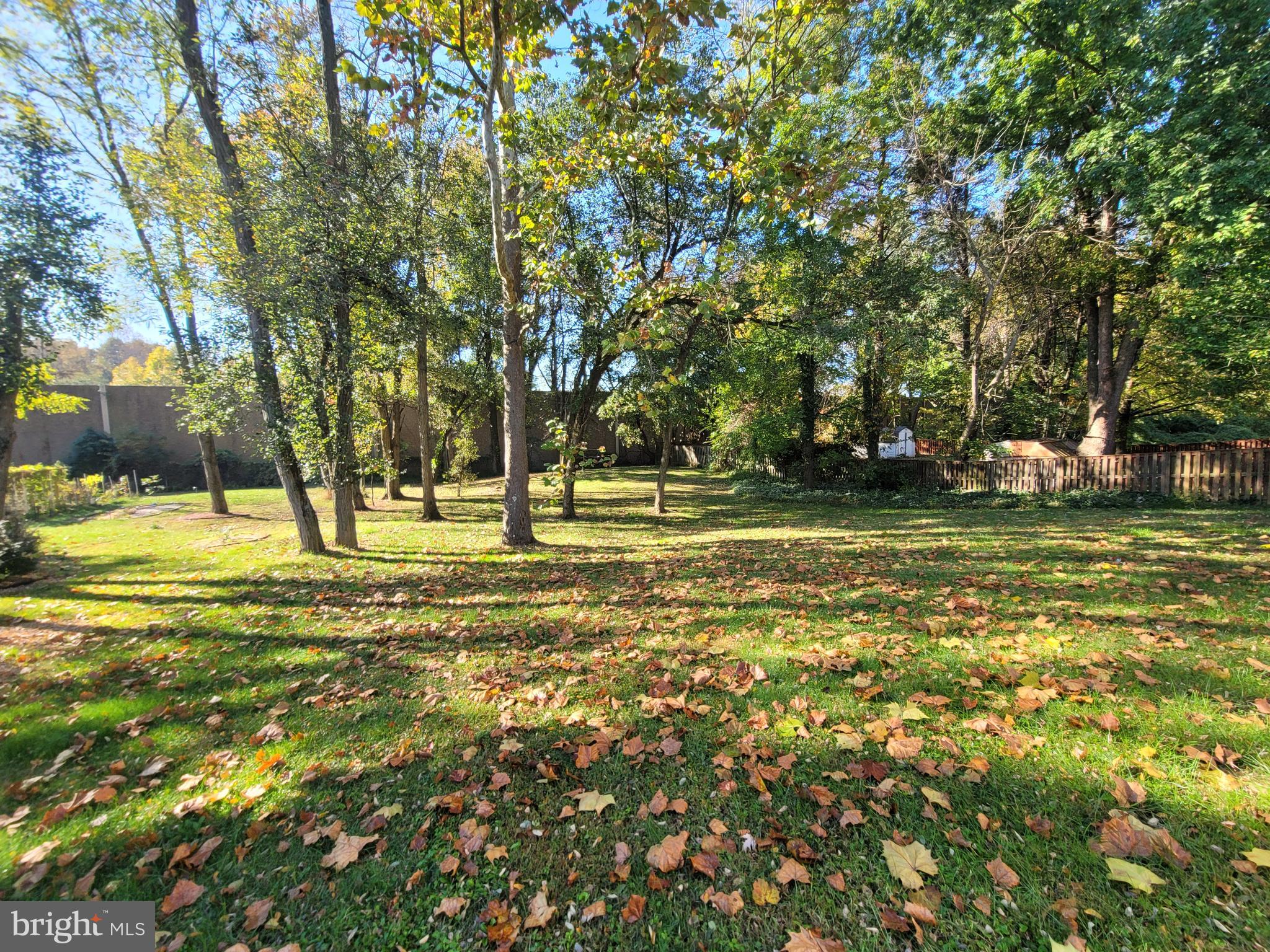 GLENN DALE ESTATES - Residential Lease