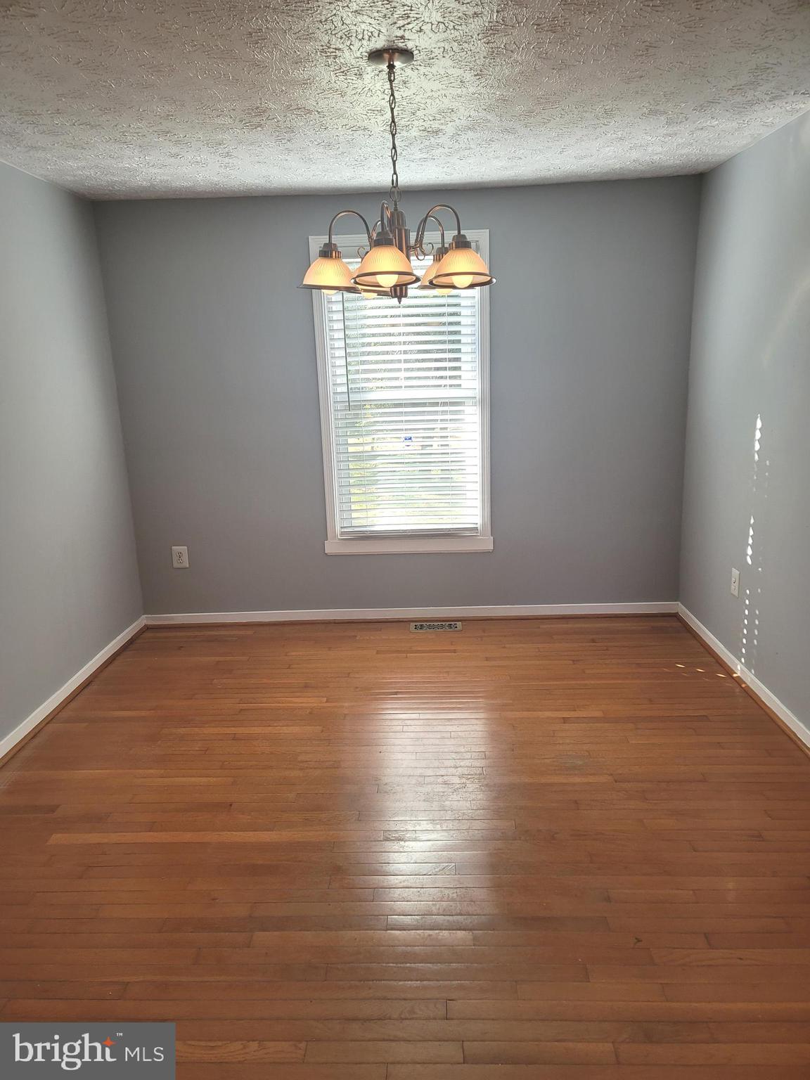 GLENN DALE ESTATES - Residential Lease