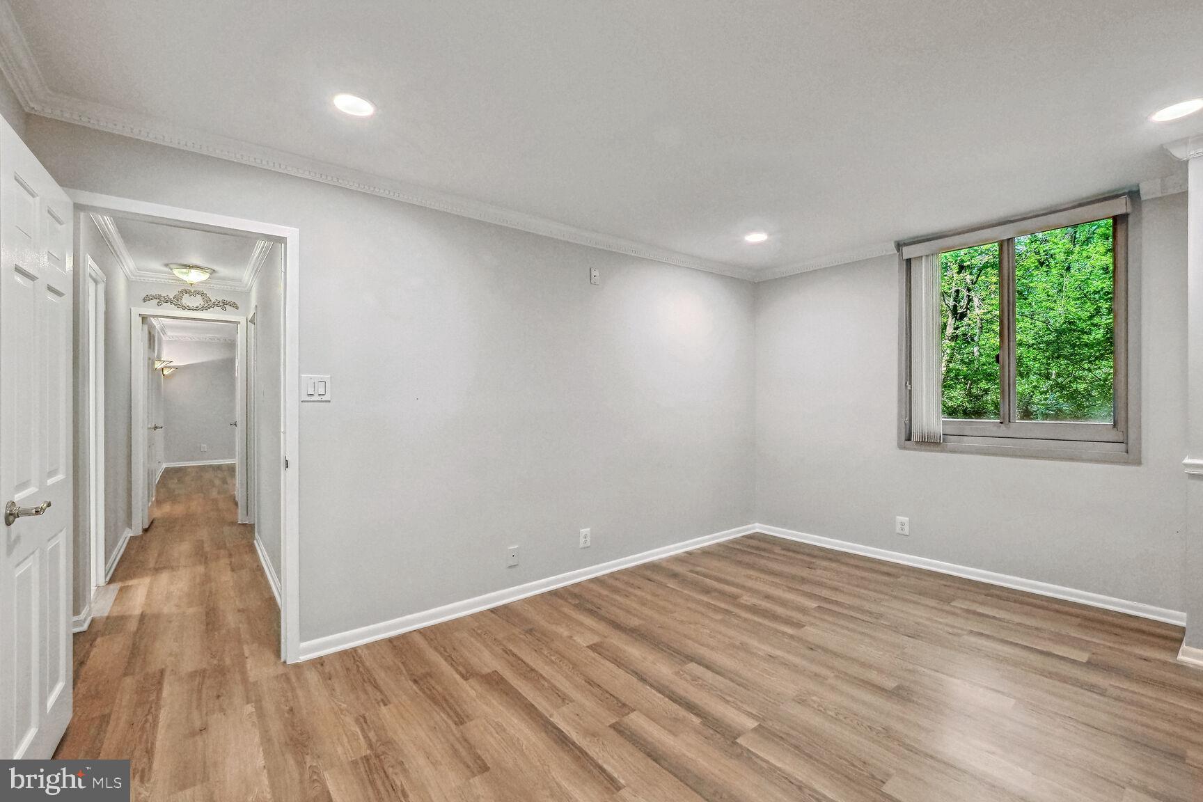 FRIENDSHIP HEIGHTS - Residential