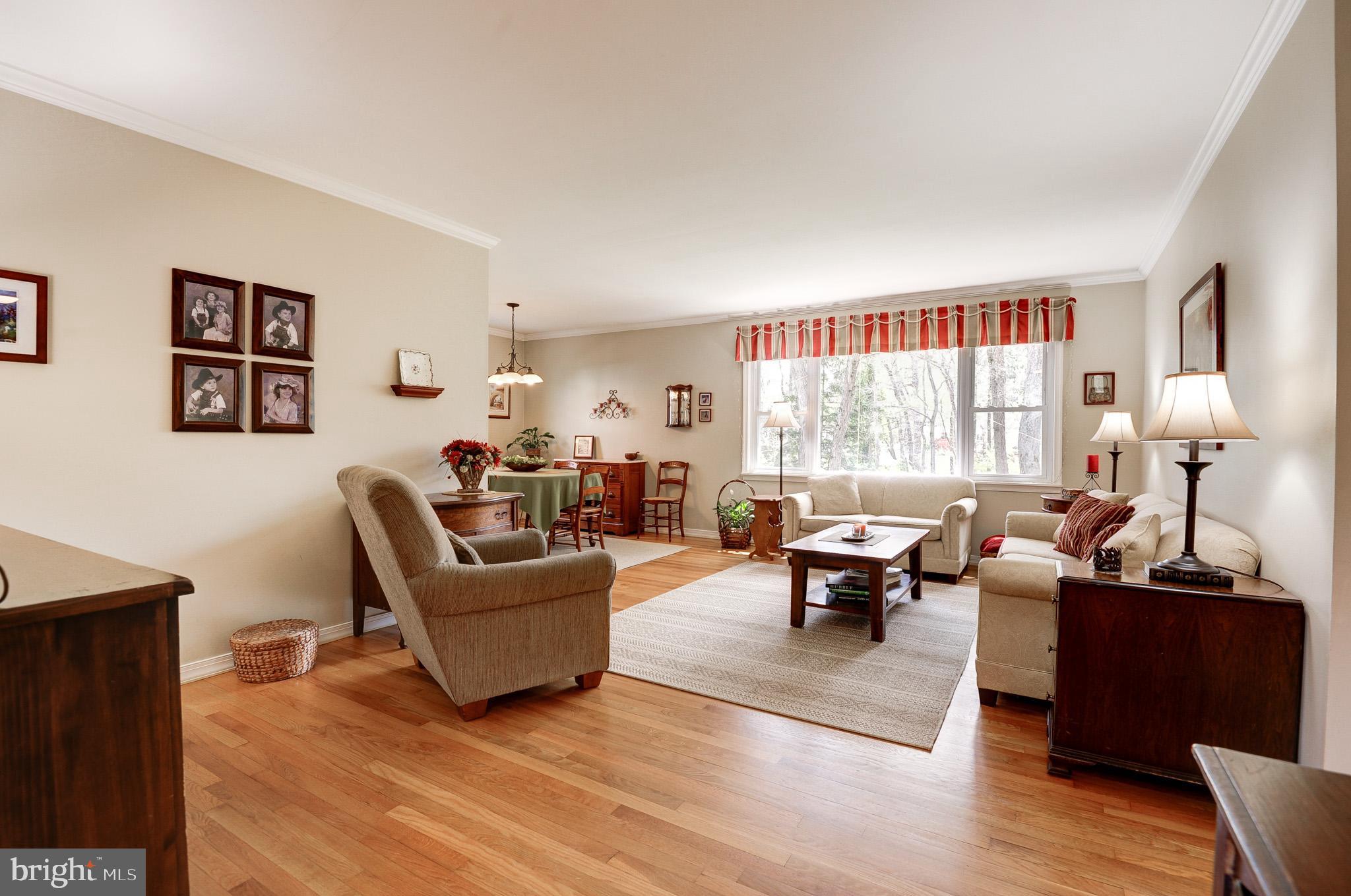 VIENNA WOODS - Residential