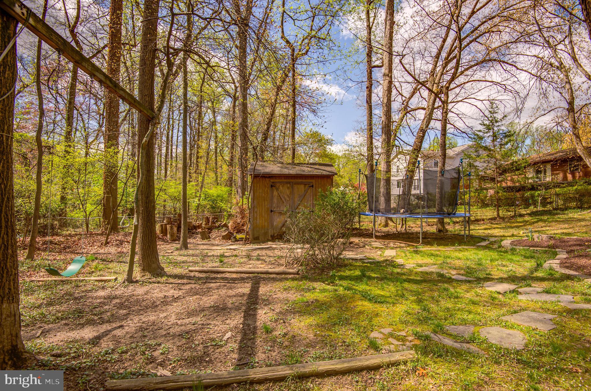 VIENNA WOODS - Residential