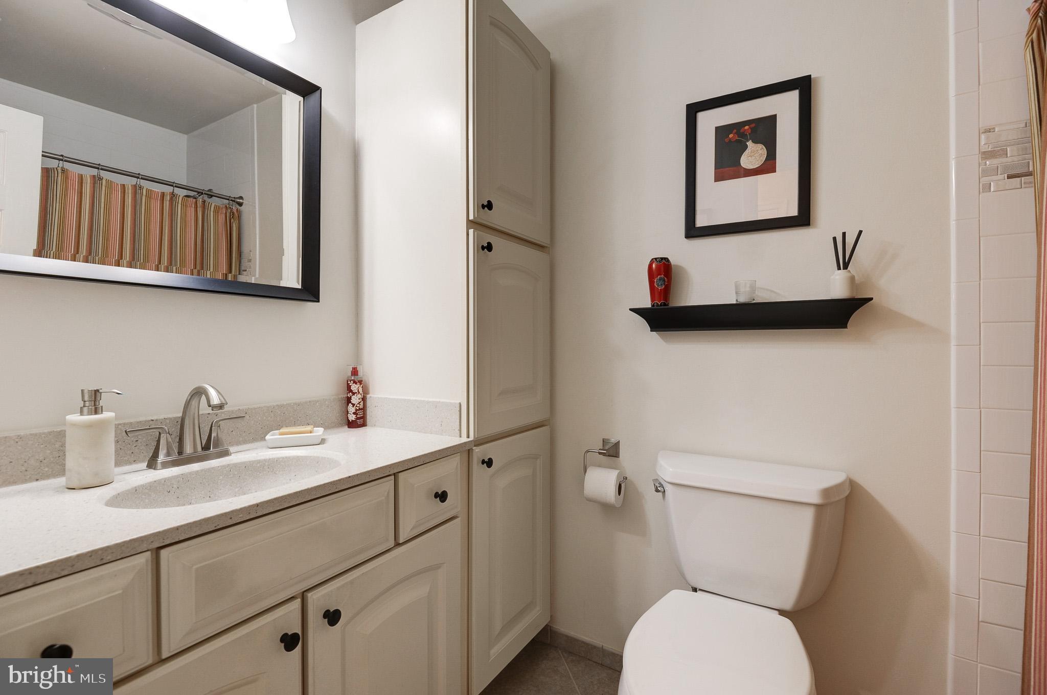 VIENNA WOODS - Residential