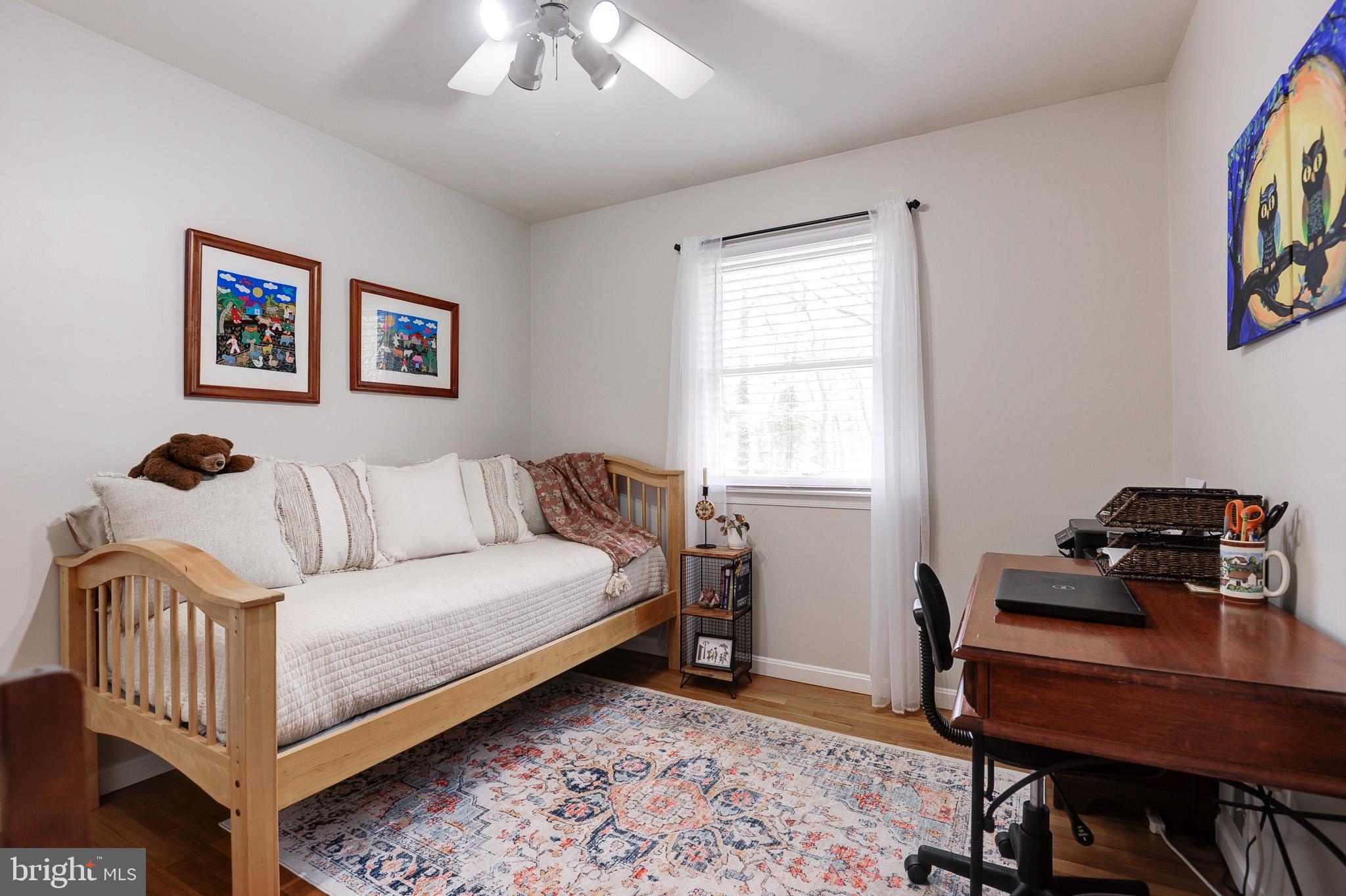 VIENNA WOODS - Residential