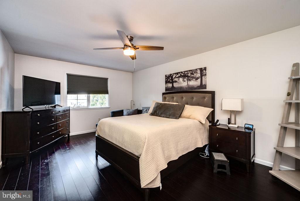 PATHFINDER WOODS - Residential