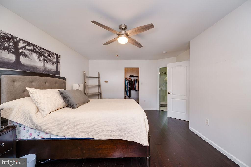 PATHFINDER WOODS - Residential