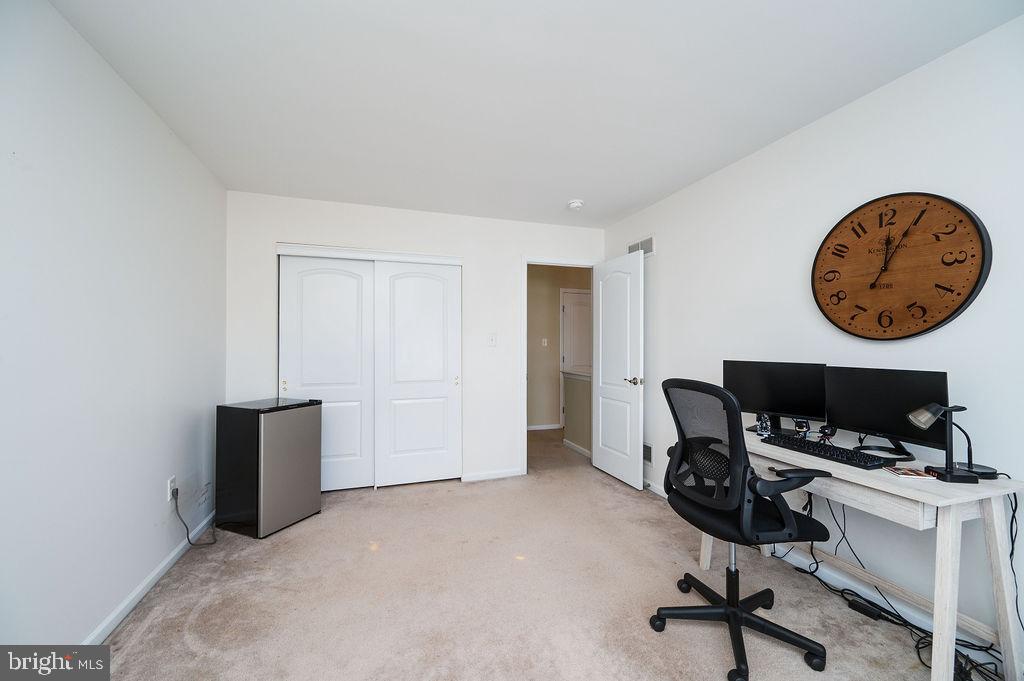 PATHFINDER WOODS - Residential