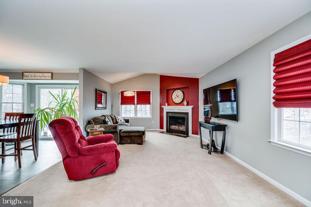 PATHFINDER WOODS - Residential