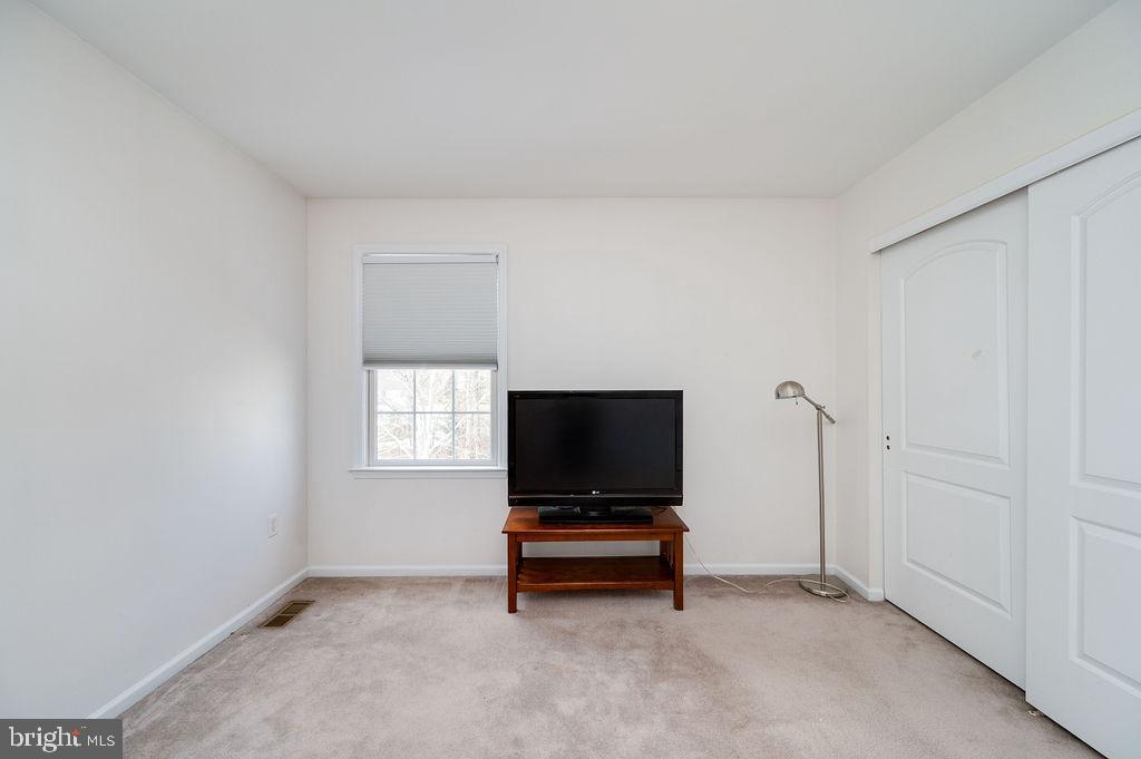 PATHFINDER WOODS - Residential