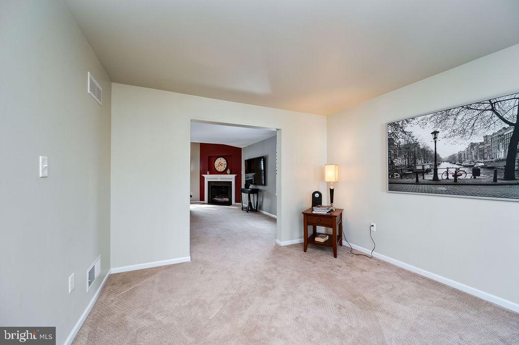 PATHFINDER WOODS - Residential